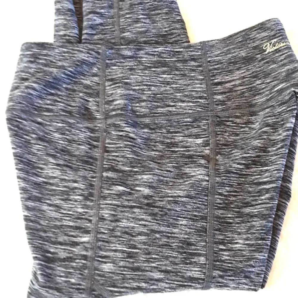 Victoria's Secret Sz S Gray Highrise Cropped Pockets Logo Spell out Leggings